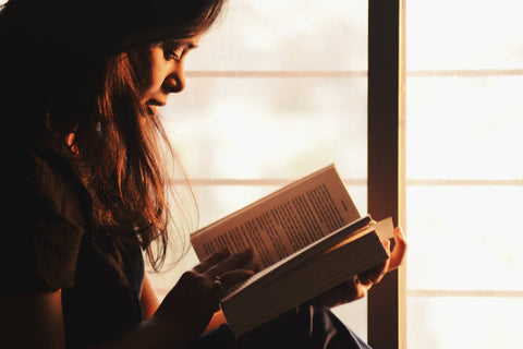 4-5 Lines Story in Hindi with Moral - पढ़ें बच्चों के लिए सरल और मजेदार 4-5 लाइन की हिंदी कहानियाँ
